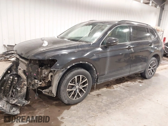 2019 Volkswagen Tiguan SE with VIN 3VV2B7AX3KM017948, listed as a IAAI auction lot 41564360 with 129,302 mi miles and . Bid and sale history available at DreamBid. Image 18.