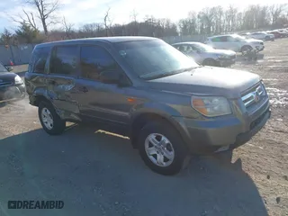 2007 Honda Pilot LX with VIN 2HKYF18197H504905, listed as a IAAI auction lot 41293667 with 200,448 mi miles. Bid and sale history available at carsss.com. Image 1.