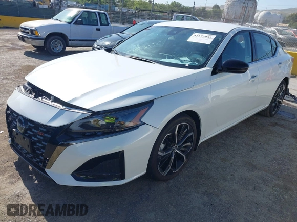 2024 Nissan Altima SR with VIN 1N4BL4CV0RN313828, listed as a IAAI auction lot 42172052 with 5,279 mi miles and . Bid and sale history available at DreamBid. Image 2.