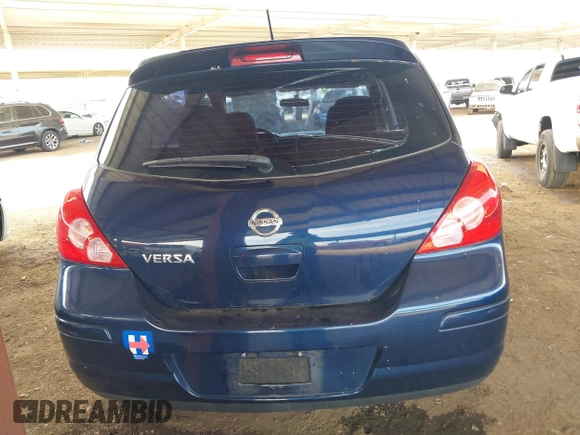 2012 Nissan Versa S z VIN 3N1BC1CPXCK258122, wystawiony jako IAAI lot #42164469 z przebiegiem 64 594 mil mil oraz . Historia ofert i sprzedaży dostępna na DreamBid. Obrazek 16.