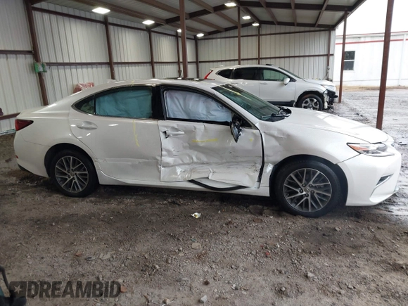 2018 Lexus ES with VIN 58ABK1GG8JU105203, listed as a IAAI auction lot 41764259 with 77,550 mi miles. Bid and sale history available at carsss.com. Image 13.