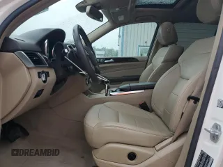 2015 Mercedes-Benz M 350 z VIN 4JGDA5HB5FA519979, wystawiony jako Copart lot #56627385 z przebiegiem 114 768 mil mil oraz Szkody całkowita. Historia ofert i sprzedaży dostępna na DreamBid. Obrazek 7.