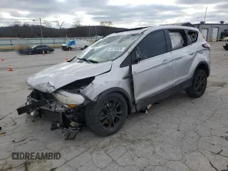 2017 Ford Escape SE with VIN 1FMCU9G9XHUD44882, listed as a Copart auction lot 45702035 with 162,527 mi miles and Salvage Title. Bid and sale history available at carsss.com. Image 1.