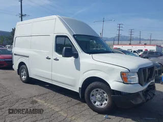 2020 Nissan NV Cargo SV z VIN 1N6BF0LY3LN811787, wystawiony jako IAAI lot #41826864 z przebiegiem 66 237 mil mil oraz . Historia ofert i sprzedaży dostępna na DreamBid. Obrazek 1.