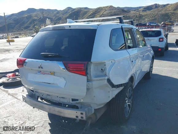 2017 Mitsubishi Outlander ES with VIN JA4AD2A32HZ059663, listed as a IAAI auction lot 41697499 with NaN miles. Bid and sale history available at carsss.com. Image 4.