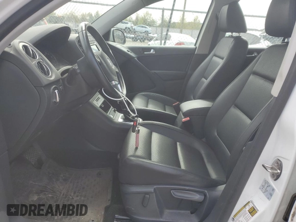 2017 Volkswagen Tiguan S with VIN WVGAV7AX5HK002381, listed as a Copart auction lot 52877045 with 86,610 mi miles and Clean Title. Bid and sale history available at DreamBid. Image 7.