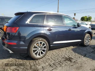 2017 Audi Q7 Premium Plus with VIN WA1LAAF7XHD059687, listed as a Copart auction lot 45868325 with 112,767 mi miles and Clean Title. Bid and sale history available at carsss.com. Image 3.