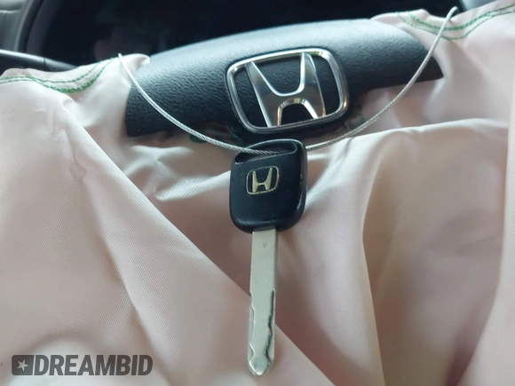 2007 Honda Odyssey EX-L z VIN 5FNRL38717B400727, wystawiony jako IAAI lot #42247147 z przebiegiem 199 430 mil mil oraz . Historia ofert i sprzedaży dostępna na DreamBid. Obrazek 11.