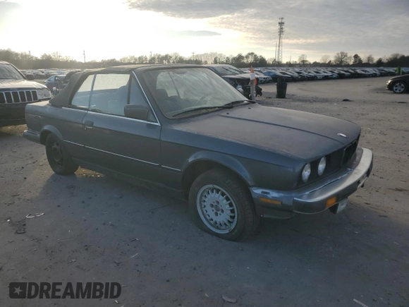 1987 BMW 3 Series z VIN WBABB1301H1928231, wystawiony jako Copart lot #85221174 z przebiegiem 159 400 mil mil oraz Czysty tytuł • Clean title. Historia ofert i sprzedaży dostępna na DreamBid. Obrazek 4.