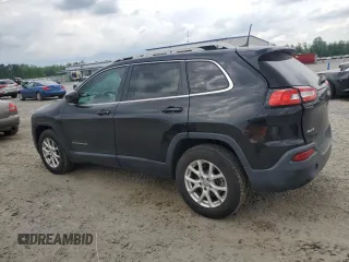 2016 Jeep Cherokee Latitude with VIN 1C4PJMCB8GW117946, listed as a Copart auction lot 50617765 with 135,859 mi miles and Salvage Title. Bid and sale history available at DreamBid. Image 2.