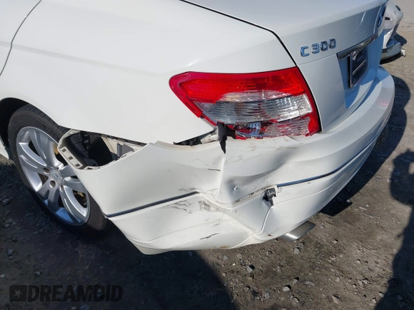 2008 Mercedes-Benz C 300 Sport with VIN WDDGF54X58F171892, listed as a IAAI auction lot 41866335 with 222,996 mi miles and . Bid and sale history available at DreamBid. Image 6.