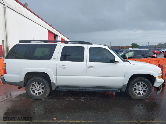 2003 Chevrolet Suburban LT with VIN 3GNFK16Z83G319699, listed as a IAAI auction lot 41107812 with NaN miles. Bid and sale history available at carsss.com. Image 13.