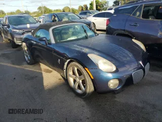 2008 Pontiac Solstice z VIN 1G2MB35B18Y113545, wystawiony jako Copart lot #75100324 z przebiegiem Nie podano mil oraz Szkoda całkowita • Salvage title. Historia ofert i sprzedaży dostępna na DreamBid. Obrazek 4.