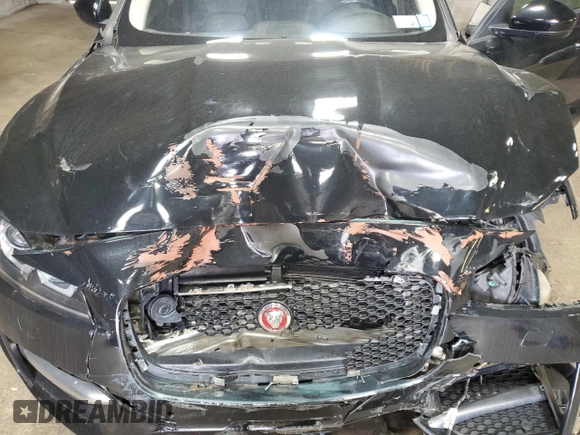 2017 Jaguar F-Pace 35t Premium with VIN SADCJ2BV4HA489317, listed as a Copart auction lot 54831305 with 61,402 mi miles and Salvage Title. Bid and sale history available at DreamBid. Image 12.