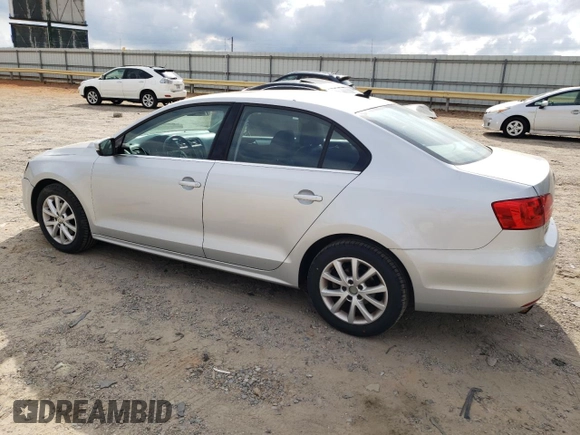 2013 Volkswagen Jetta SE with VIN 3VWDX7AJ6DM359415, listed as a Copart auction lot 54653435 with 189,463 mi miles and Clean title. Bid and sale history available at DreamBid. Image 2.