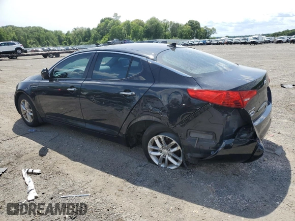 2013 Kia Optima LX z VIN 5XXGM4A75DG255625, wystawiony jako Copart lot #58465665 z przebiegiem 124 947 mil mil oraz Czysty tytuł • Clean title. Historia ofert i sprzedaży dostępna na DreamBid. Obrazek 2.