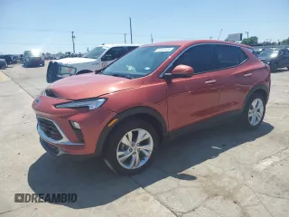 2024 Buick Encore GX Preferred z VIN KL4AMBSL2RB167581, wystawiony jako Copart lot #66429785 z przebiegiem Nie podano mil oraz Szkoda całkowita • Salvage title. Historia ofert i sprzedaży dostępna na DreamBid. Obrazek 1.