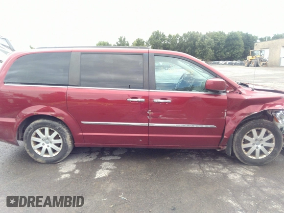 2016 Chrysler Town & Country Touring with VIN 2C4RC1BG6GR150001, listed as a IAAI auction lot 40123738 with 149,006 mi miles. Bid and sale history available at carsss.com. Image 12.