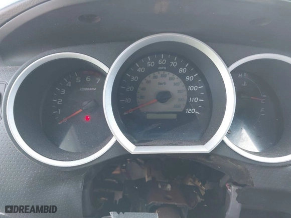 2007 Toyota Tacoma with VIN 3TMLU42N37M011891, listed as a IAAI auction lot 41662957 with 273,821 mi miles. Bid and sale history available at carsss.com. Image 7.