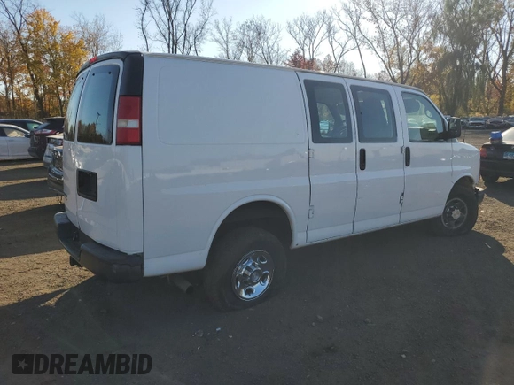 2013 Chevrolet Express Cargo с VIN 1GCZGTCBXD1120969, выставлен на аукционе Copart как лот 76151454 с пробегом 130 963 миль миль и Списание • Salvage title. История ставок и продаж доступна на DreamBid. Изображение 3.