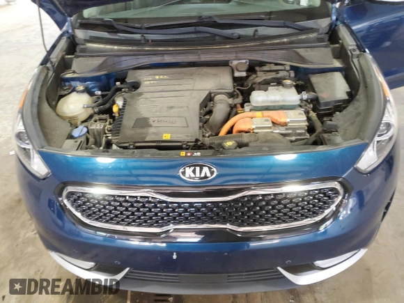 2018 Kia Niro Touring with VIN KNDCE3LC1J5153870, listed as a Copart auction lot 53302795 with 144,506 mi miles and Clean Title. Bid and sale history available at carsss.com. Image 12.