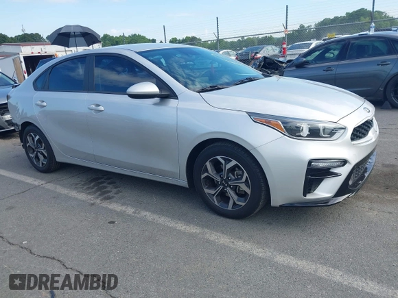 2021 Kia Forte LXS z VIN 3KPF24AD0ME290833, wystawiony jako IAAI lot #42218490 z przebiegiem 102 122 mil mil oraz . Historia ofert i sprzedaży dostępna na DreamBid. Obrazek 1.