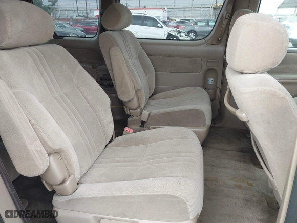 2003 Toyota Sienna LE with VIN 4T3ZF13C03U534780, listed as a IAAI auction lot 41886108 with 191,791 mi miles. Bid and sale history available at carsss.com. Image 8.