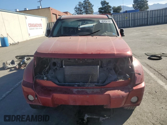 2010 Dodge Nitro SE z VIN 1D4PU2GK5AW119671, wystawiony jako Copart lot #42454185 z przebiegiem 206 764 mil mil oraz Szkoda całkowita • Salvage title. Historia ofert i sprzedaży dostępna na DreamBid. Obrazek 5.