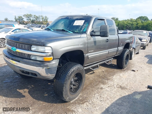 2001 Chevrolet Silverado 1500 LT with VIN 1GCEK19T91Z248375, listed as a IAAI auction lot 40061304 with 1 mi miles. Bid and sale history available at carsss.com. Image 2.
