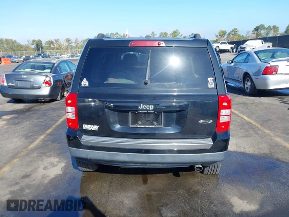 2017 Jeep Patriot Sport with VIN 1C4NJPBA6HD185760, listed as a IAAI auction lot 40723625 with 118,850 mi miles. Bid and sale history available at carsss.com. Image 16.