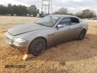 2006 Maserati Quattroporte z VIN ZAMCE39A360021294, wystawiony jako Copart lot #86346934 z przebiegiem 78 279 mil mil oraz Szkody całkowita. Historia ofert i sprzedaży dostępna na DreamBid. Obrazek 1.