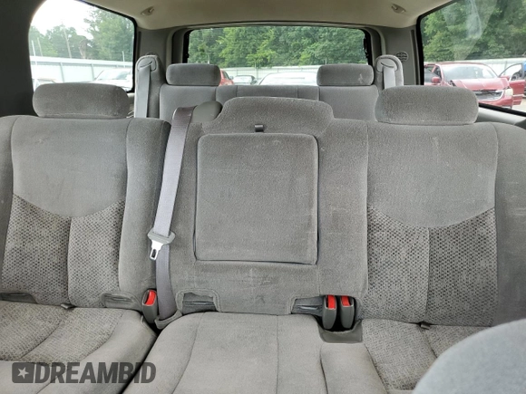 2005 Chevrolet Suburban LS с VIN 3GNEC16Z55G286463, выставлен на аукционе Copart как лот 61260555 с пробегом 255 049 миль миль и Списание • Salvage title. История ставок и продаж доступна на DreamBid. Изображение 10.