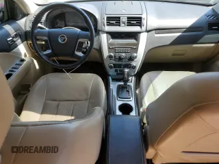 2010 Mercury Milan Premier z VIN 3MEHM0CG9AR623374, wystawiony jako Copart lot #52638835 z przebiegiem 106 545 mil mil oraz Szkody całkowita. Historia ofert i sprzedaży dostępna na DreamBid. Obrazek 8.