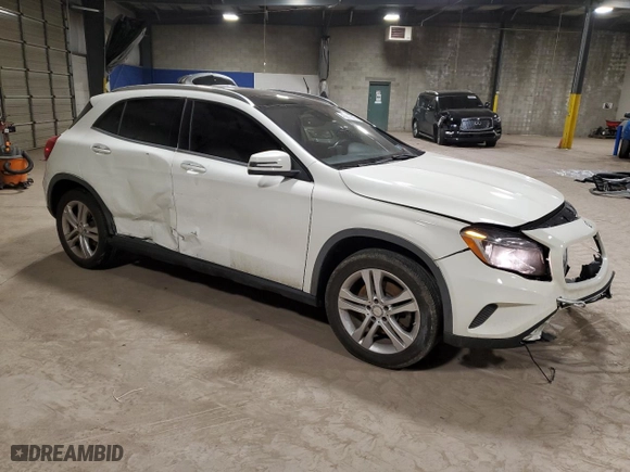 2016 Mercedes-Benz GLA with VIN WDCTG4GBXGJ253431, listed as a Copart auction lot 45877445 with 97,235 mi miles and Salvage Title. Bid and sale history available at carsss.com. Image 4.
