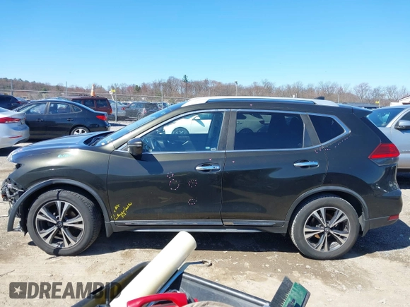 2017 Nissan Rogue SL with VIN JN8AT2MT8HW395084, listed as a IAAI auction lot 41858587 with 219,849 mi miles and . Bid and sale history available at DreamBid. Image 14.