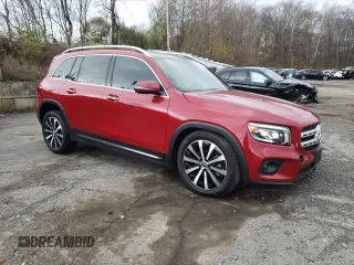 2021 Mercedes-Benz GLB with VIN W1N4M4HB5MW101727, listed as a Copart auction lot 68041612 with 9,864 mi miles. Bid and sale history available at carsss.com. Image 4.