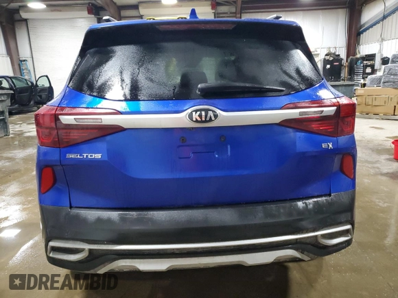 2021 Kia Seltos EX with VIN KNDERCAA4M7167334, listed as a Copart auction lot 42635885 with 26,964 mi miles and Salvage Title. Bid and sale history available at carsss.com. Image 6.