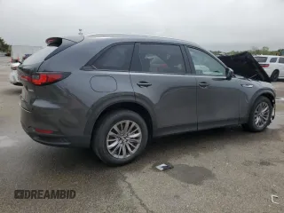 2024 Mazda CX-90 Preferred z VIN JM3KKBHA0R1157666, wystawiony jako Copart lot #56737765 z przebiegiem 10 228 mil mil oraz Szkoda całkowita • Salvage title. Historia ofert i sprzedaży dostępna na DreamBid. Obrazek 3.