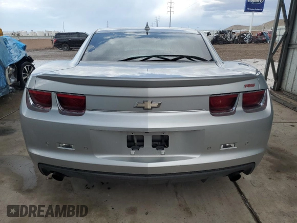 2012 Chevrolet Camaro 2LT z VIN 2G1FC1E39C9168510, wystawiony jako Copart lot #43344355 z przebiegiem 85 983 mil mil oraz Szkoda całkowita • Salvage title. Historia ofert i sprzedaży dostępna na DreamBid. Obrazek 6.