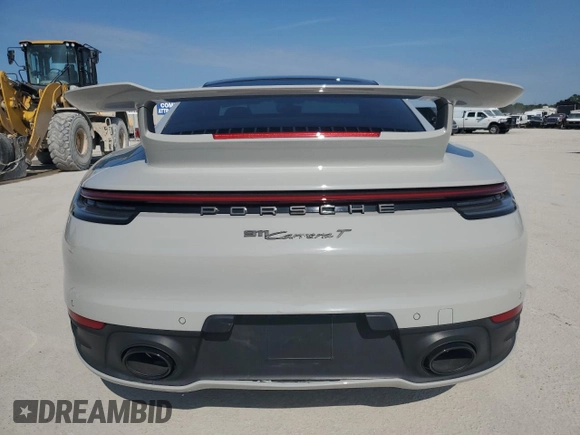 2024 Porsche 911 Carrera with VIN WP0AA2A9XRS210035, listed as a Copart auction lot 80861204 with 0 mi miles and Salvage Title. Bid and sale history available at carsss.com. Image 6.