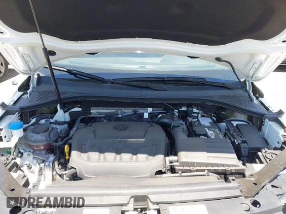 2024 Volkswagen Tiguan SE z VIN 3VVNB7AX4RM198923, wystawiony jako IAAI lot #42312597 z przebiegiem 6 827 mil mil oraz . Historia ofert i sprzedaży dostępna na DreamBid. Obrazek 10.