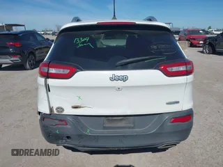 2016 Jeep Cherokee Latitude z VIN 1C4PJLCS0GW138381, wystawiony jako IAAI lot #41844589 z przebiegiem 100 991 mil mil oraz . Historia ofert i sprzedaży dostępna na DreamBid. Obrazek 16.