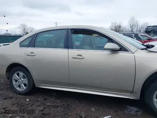 2010 Chevrolet Impala LT with VIN 2G1WB5EK6A1141651, listed as a IAAI auction lot 41918531 with 68,311 mi miles. Bid and sale history available at carsss.com. Image 14.