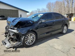 2011 Volkswagen Jetta SEL с VIN 3VWLZ7AJ0BM373880, выставлен на аукционе Copart как лот 49628945 с пробегом 121 403 миль миль и Списание • Salvage title. История ставок и продаж доступна на DreamBid. Изображение 1.