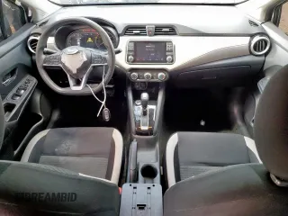 2021 Nissan Versa SV z VIN 3N1CN8EV8ML827953, wystawiony jako Copart lot #53162635 z przebiegiem 110 061 mil mil oraz Szkody całkowita. Historia ofert i sprzedaży dostępna na DreamBid. Obrazek 8.