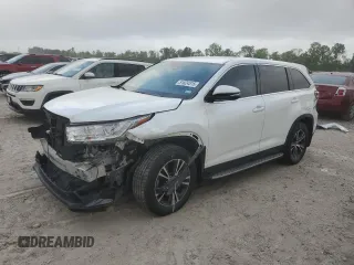 2019 Toyota Highlander LE z VIN 5TDZZRFH0KS305836, wystawiony jako Copart lot #51824515 z przebiegiem 119 715 mil mil oraz Szkoda całkowita • Salvage title. Historia ofert i sprzedaży dostępna na DreamBid. Obrazek 1.