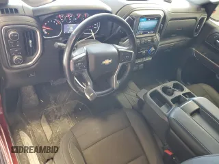2021 Chevrolet Silverado 1500 LT with VIN 1GCUYDED2MZ364841, listed as a Copart auction lot 49682855 with 110,165 mi miles and Salvage Title. Bid and sale history available at DreamBid. Image 8.