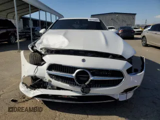 2024 Mercedes-Benz C 300 z VIN W1KAF4GB9RR200794, wystawiony jako Copart lot #55734035 z przebiegiem 15 759 mil mil oraz Szkoda całkowita • Salvage title. Historia ofert i sprzedaży dostępna na DreamBid. Obrazek 5.