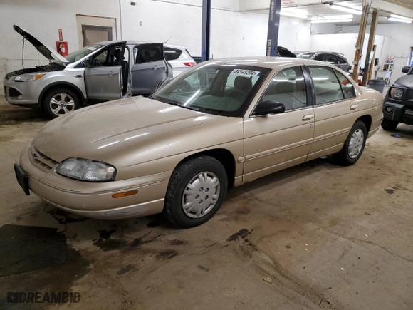 1999 Chevrolet Lumina with VIN 2G1WL52MXX9177386, listed as a Copart auction lot 84548204 with NaN miles and Clean Title. Bid and sale history available at carsss.com. Image 1.