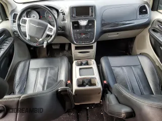 2015 Chrysler Town & Country Touring L with VIN 2C4RC1CG9FR674143, listed as a Copart auction lot 53253525 with 190,348 mi miles and Clean Title. Bid and sale history available at DreamBid. Image 8.
